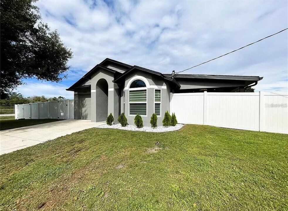 18505 3rd Ave in Orlando, FL - Building Photo