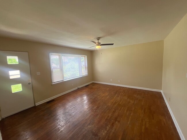 property at 1936 E Walnut St