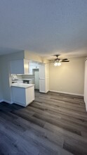 3139 E Chapman Ave, Unit 11A in Orange, CA - Building Photo - Building Photo