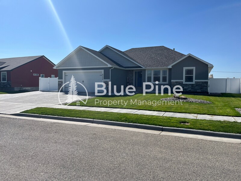 6028 Fox Run Dr in Idaho Falls, ID - Building Photo