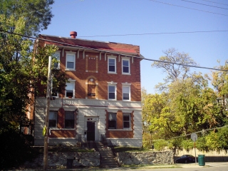 3493 Wilson Ave in Cincinnati, OH - Foto de edificio - Building Photo