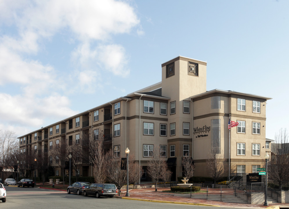 White Flint Station in Rockville, MD - Building Photo