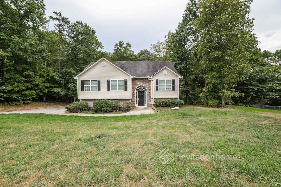 45 Holly Hill Dr in Covington, GA - Building Photo