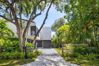 4024 Bonita Ave in Miami, FL - Building Photo - Building Photo