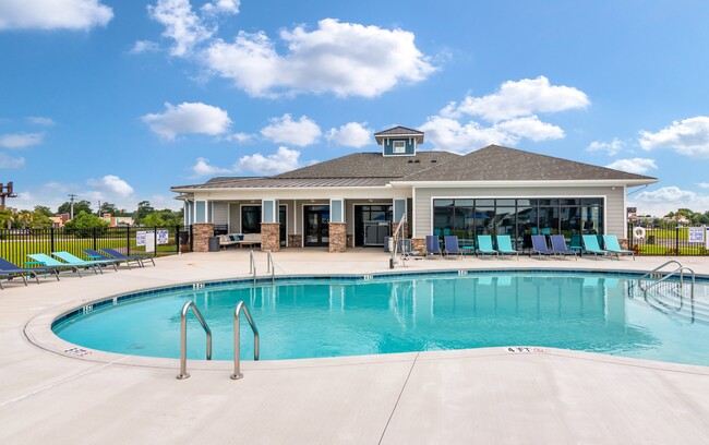 Sunscapes Apartments in Myrtle Beach, SC - Foto de edificio - Building Photo