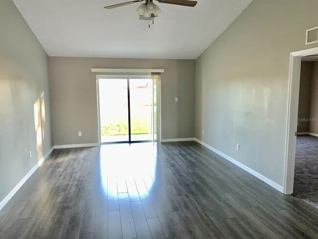 117 Stewart Lake Loop in Groveland, FL - Building Photo - Building Photo