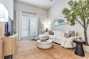 Mallory Eastside in Richardson, TX - Building Photo