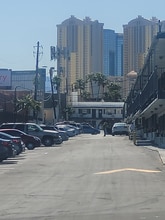 4600 S University Center Dr-Unit -229 in Las Vegas, NV - Building Photo - Building Photo
