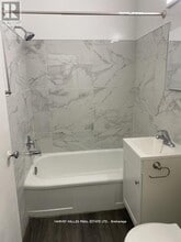 1582 Bathurst St in Toronto, ON - Building Photo - Building Photo