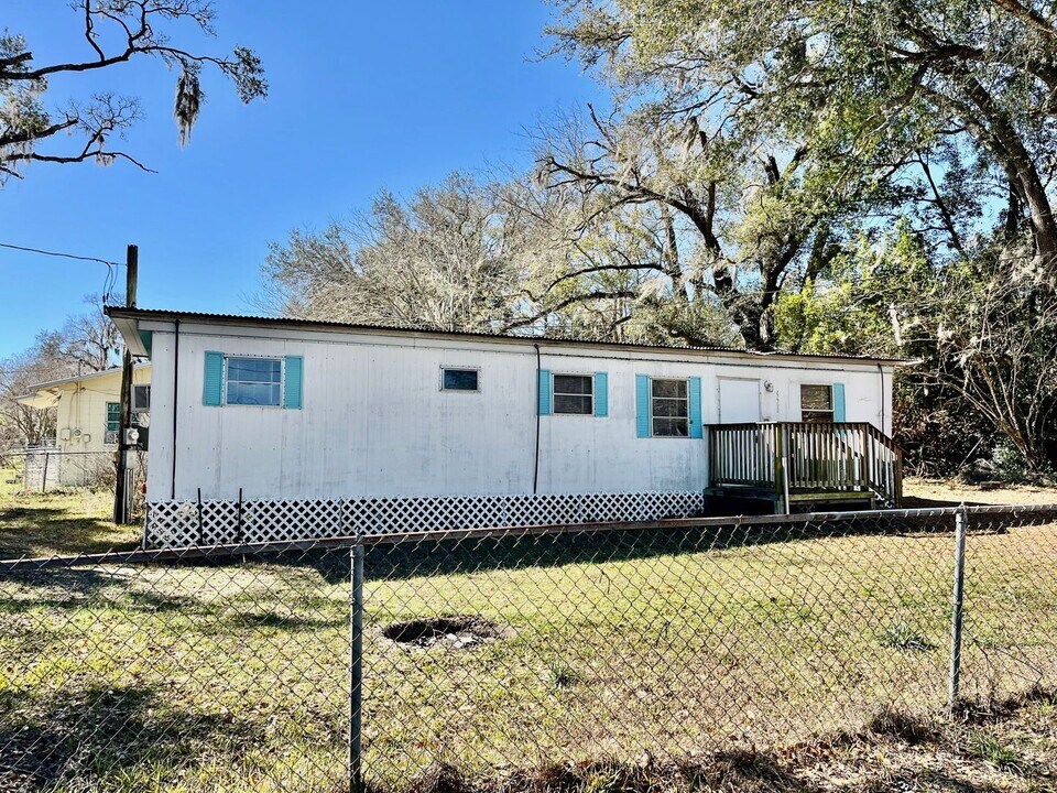 37700 Beth St in Dade City, FL - Building Photo
