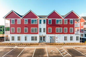 Hackamore Place Apartments at the Downs in Scarborough, ME - Foto de edificio - Building Photo