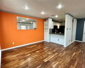 2018 W Rundberg Ln in Austin, TX - Building Photo - Building Photo