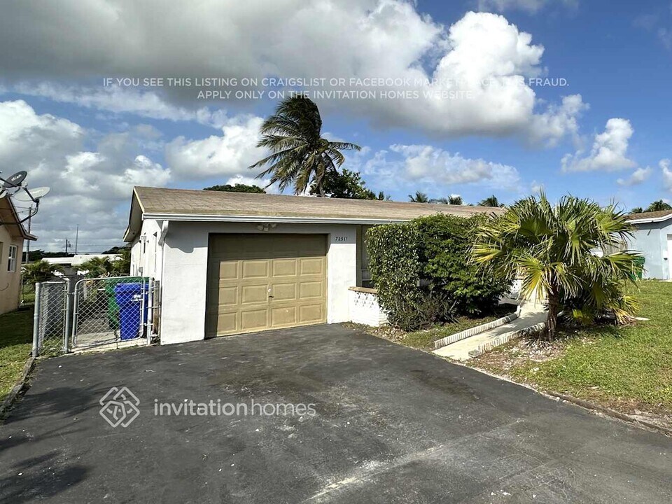 7251 Alhambra Blvd in Miramar, FL - Building Photo