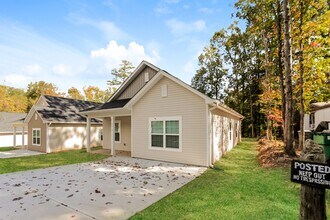 5519 Laborde Ave in Charlotte, NC - Building Photo - Building Photo