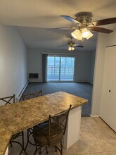 350 S Clinton St in Denver, CO - Building Photo - Building Photo