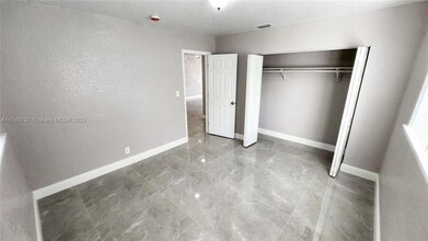 416 S 28th Ave in Hollywood, FL - Foto de edificio - Building Photo