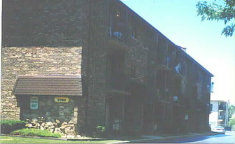 9760 Nottingham Ave Apartments