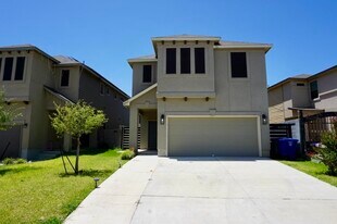 4307 Regina Dr in Laredo, TX - Building Photo