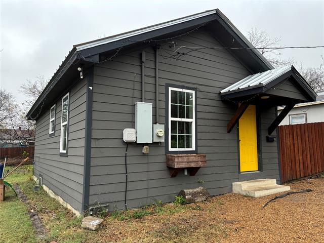 property at 401 E Freeman St