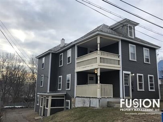 property at 14 West St