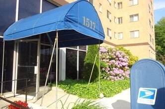 1517 Hill Rd, Unit 4h in Reading, PA - Foto de edificio - Building Photo