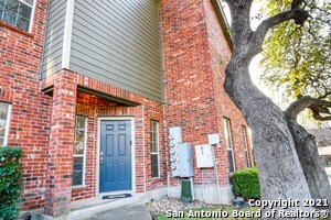 32 Chapel Hill Cir in San Antonio, TX - Building Photo - Building Photo