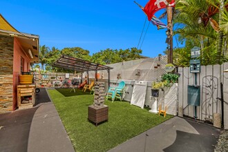 1035 - 1037-1037 NE 32nd St, Unit TQR in Oakland Park, FL - Building Photo - Building Photo