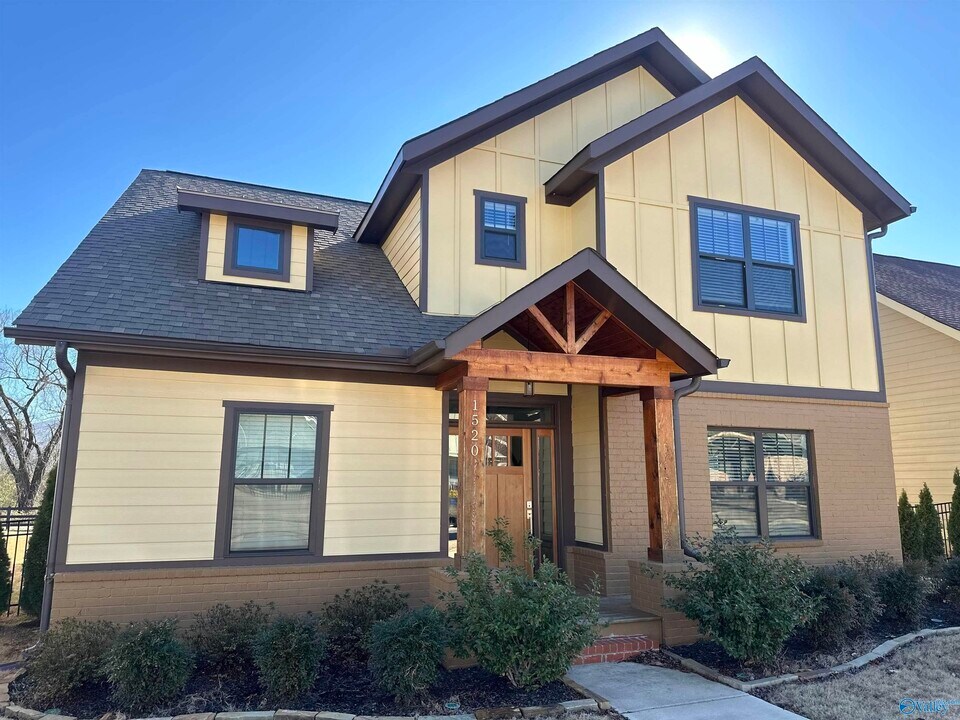 1520 Hammock St in Huntsville, AL - Building Photo