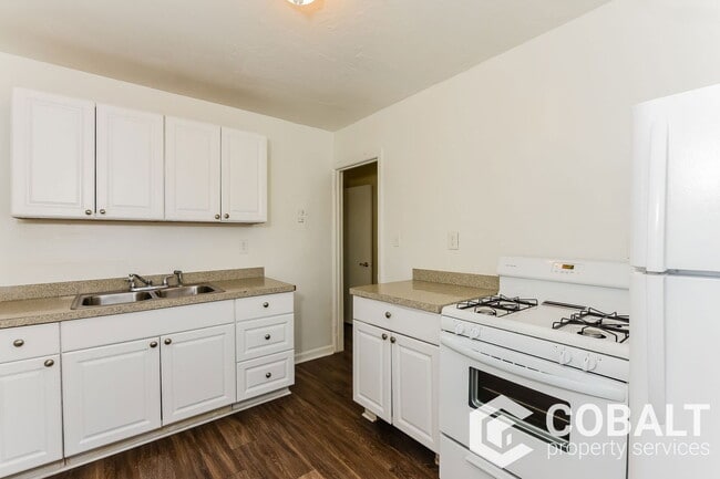 property at 1982 Rockledge Rd NE