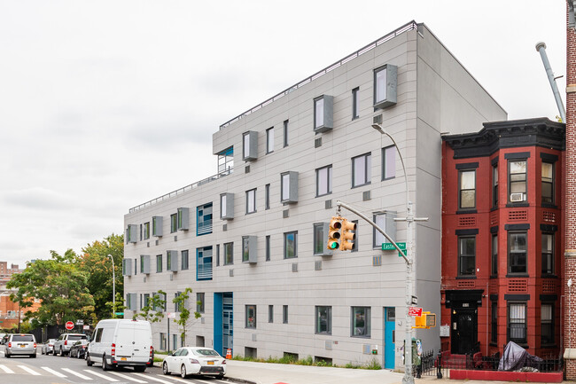 SEED Cooperative Apartments in Brooklyn, NY - Foto de edificio - Building Photo