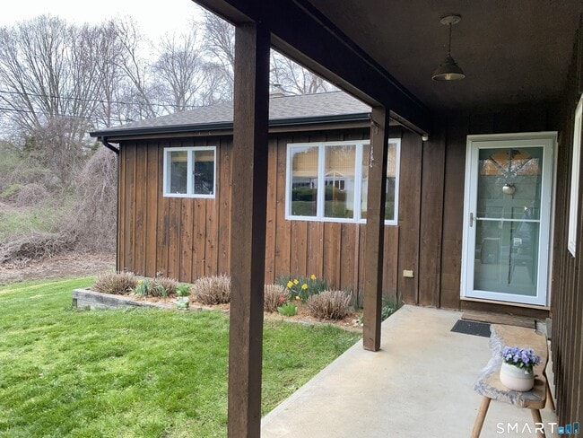 property at 10 Riverbend Dr