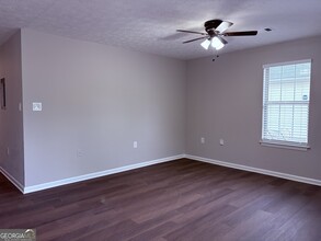 904 N 9th St in Griffin, GA - Foto de edificio - Building Photo