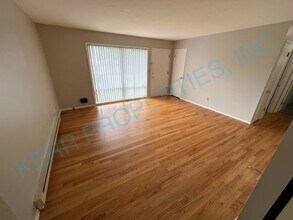 5425 SE 17th Ave in Portland, OR - Building Photo - Building Photo