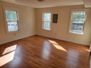 28 Hope St in New London, CT - Building Photo - Building Photo