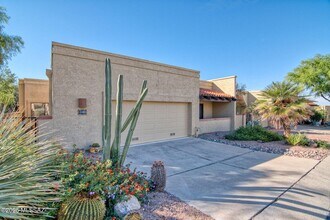 1148 Cam Diestro in Oro Valley, AZ - Building Photo - Building Photo