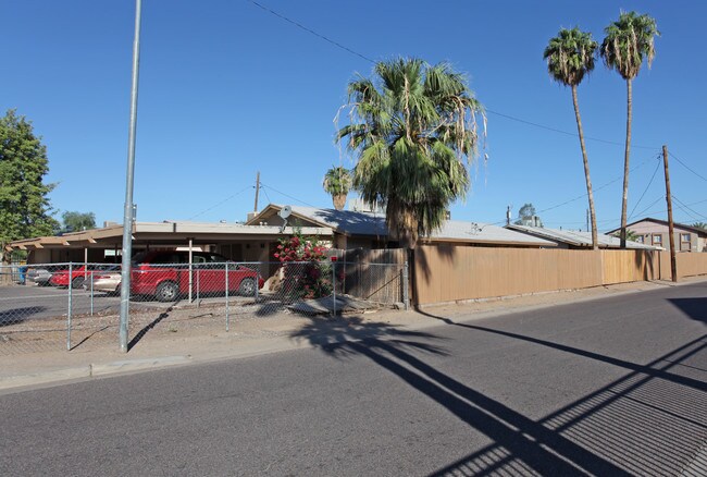 1702 W Vogel in Phoenix, AZ - Building Photo - Building Photo