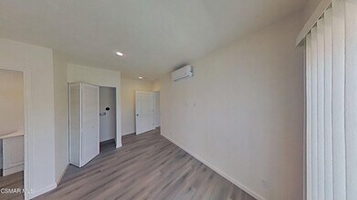 1553 Yosemite Ave in Simi Valley, CA - Building Photo - Building Photo
