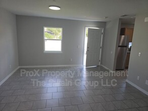 180 W Prince Pl in Haines City, FL - Building Photo - Building Photo