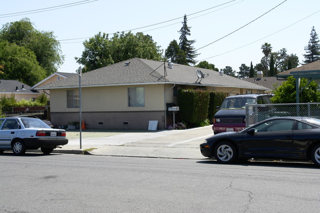 232 2nd Ave in Redwood City, CA - Foto de edificio - Building Photo