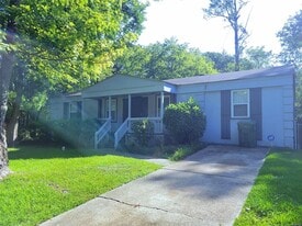 1135 Lombard Dr in Montgomery, AL - Building Photo