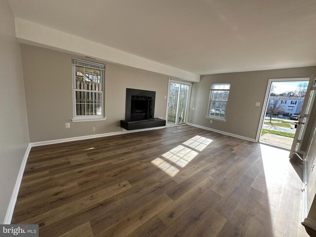 property at 25141 Tralee Ct