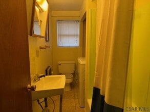 611 Cherry St in Windber, PA - Building Photo - Building Photo