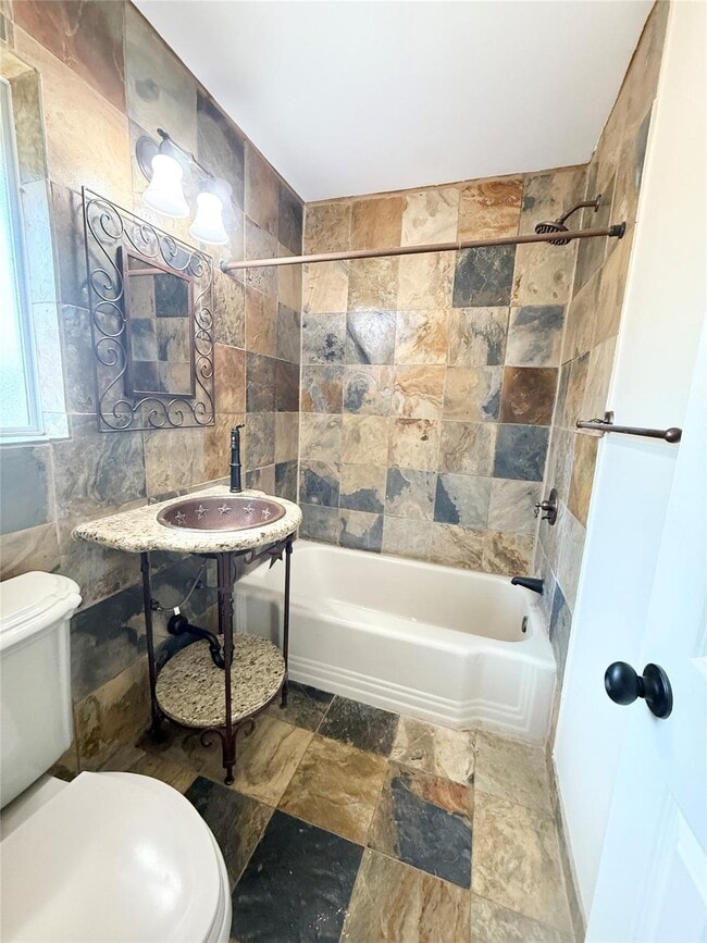 property at 5545 Pagewood Ln