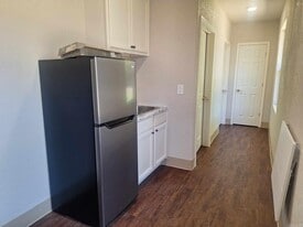 306 Hornbeck Ave in Mena, AR - Building Photo