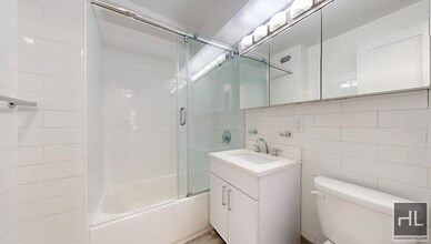 EAST 56 STREET in New York, NY - Building Photo - Building Photo