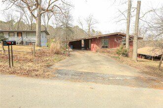 39 Sheneman Dr in Bella Vista, AR - Building Photo - Building Photo
