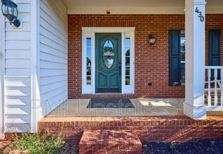 430 Rosehaven Way in Greer, SC - Building Photo - Building Photo