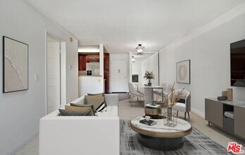 5545 Canoga Ave in Los Angeles, CA - Building Photo - Building Photo