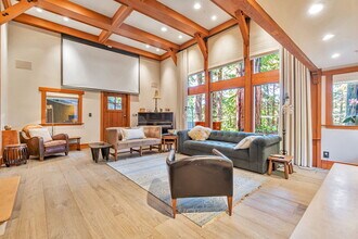 286 Marion Ave in Mill Valley, CA - Foto de edificio - Building Photo