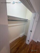 2065 W Lawrence Ave in Chicago, IL - Foto de edificio - Building Photo